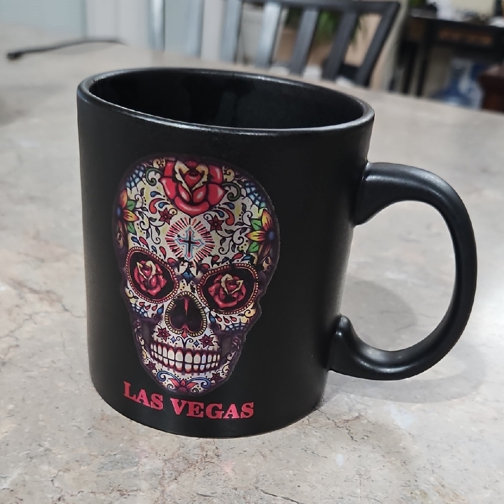 Las Vegas Black Skull Mug